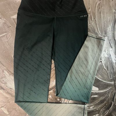 AR-33 High Waist Yoga Athletic Sports Leggings Hunter Green Ombre Size Small